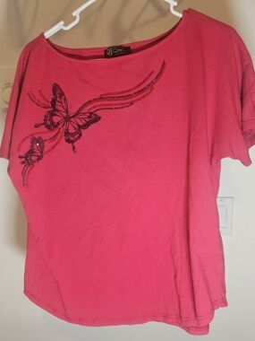 DG2 by Diane Gilman Hot Pink Butterfly Sequin Short Sleeve Tee